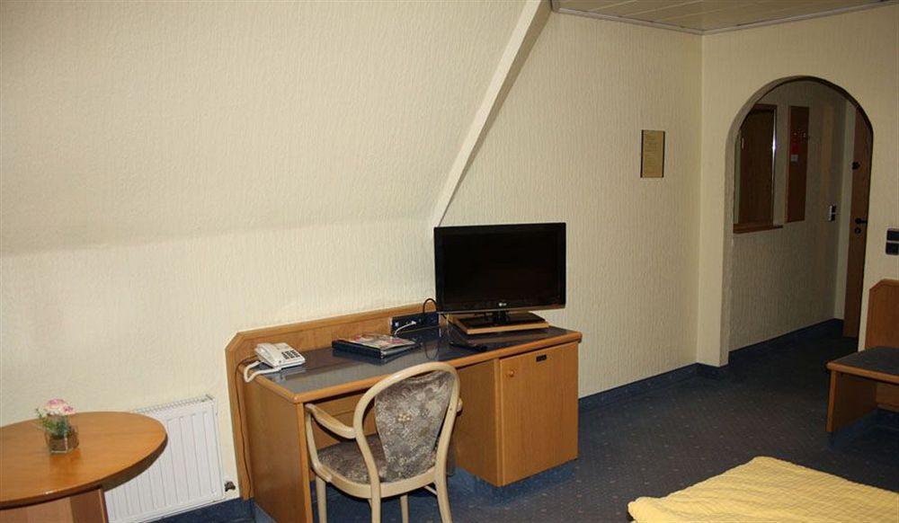 Hotel Heideparadies Soltau Buitenkant foto